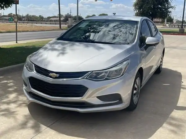 2017 Chevrolet Cruze LS Auto's photo