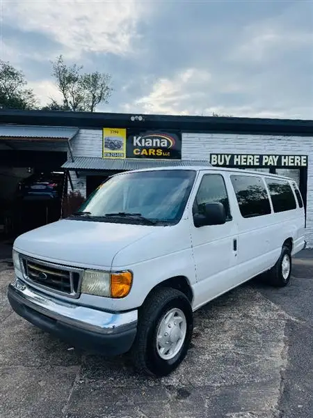 2003 Ford E-Series E-350 Extended photo 1