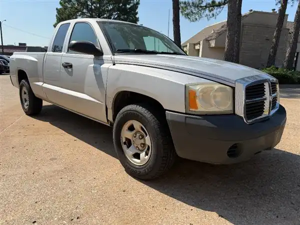 2005 Dodge Dakota ST Club Cab's photo