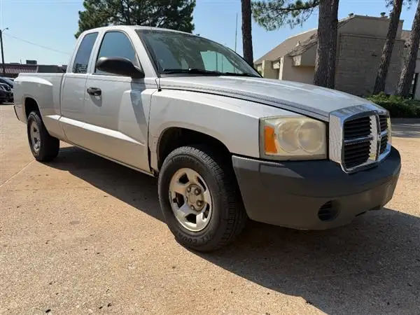2005 Dodge Dakota ST Club Cab's photo