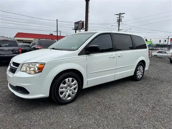 2016 Dodge Grand Caravan SE's photo
