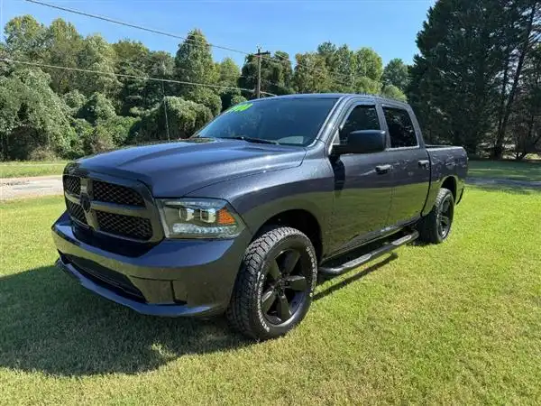 2015 RAM 1500 Express Crew Cab's photo