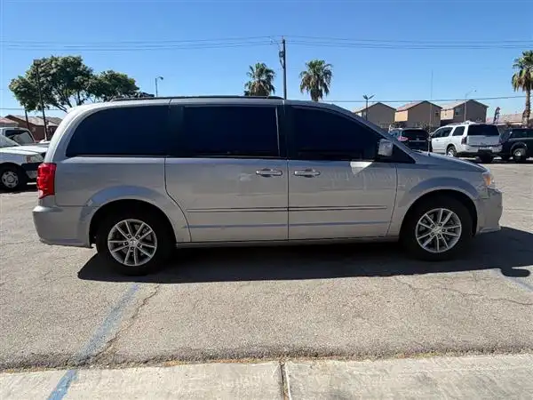 2015 Dodge Grand Caravan SXT's photo
