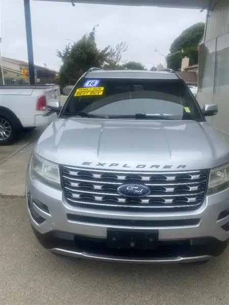 2016 Ford Explorer Limited 4WD photo 1