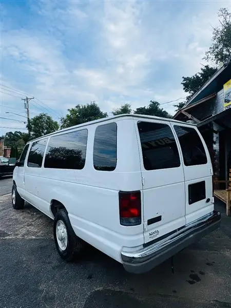 2003 Ford E-Series E-350 Extended photo 3