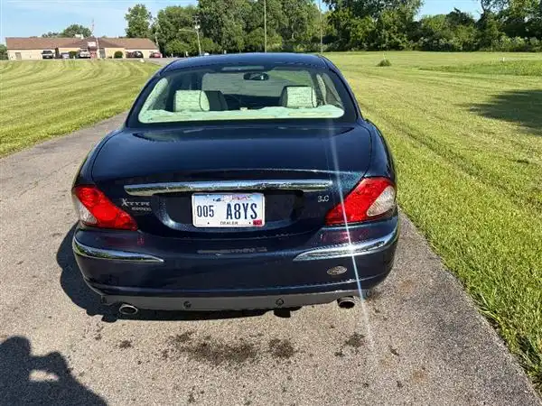 2007 Jaguar X-Type 3.0's photo