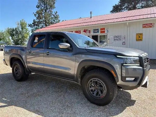 2026 Nissan Frontier PRO-4X Crew Cab 4WD's photo
