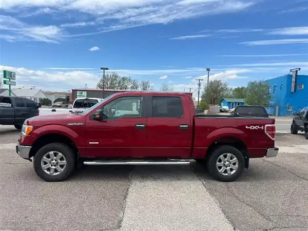 2013 Ford F-150 XLT 4WD SuperCrew 145 in's photo