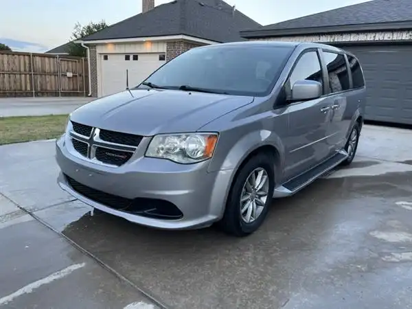 2017 Dodge Grand Caravan SE Plus's photo