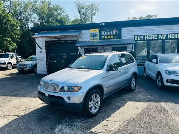 2004 BMW X5 4.4i's photo