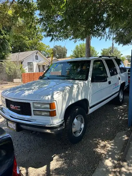 1997 GMC Yukon SLE 4X4's photo