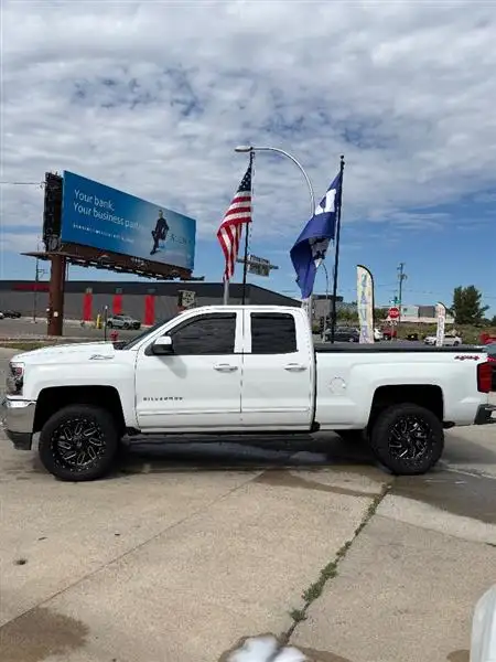 2016 Chevrolet Silverado 1500 LT 4WD Double Cab Standard Box's photo