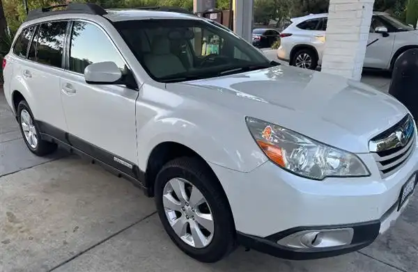 2011 Subaru Outback 2.5i Limited CVT's photo