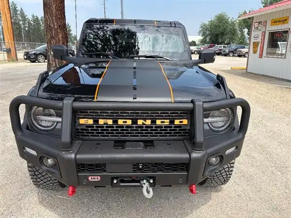 2022 Ford Bronco Badlands Advanced 4WD 4-door's photo