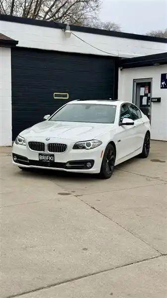 2016 BMW 5 Series 528i xDrive Sedan M Sport Line's photo