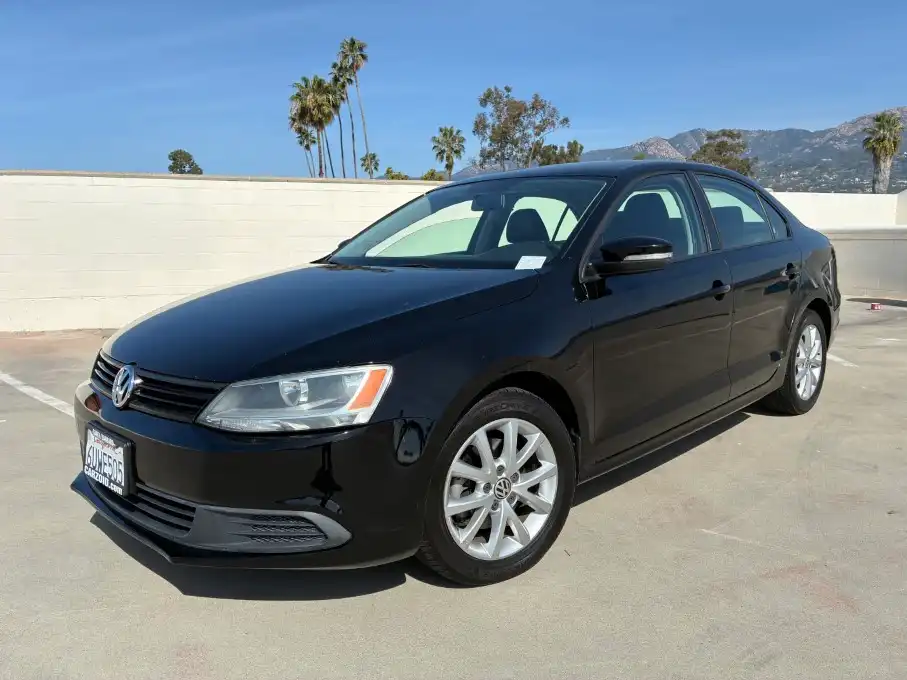 2012 Volkswagen Jetta SE w/Convenience 6AT PZEV's photo