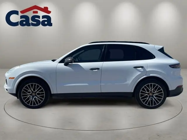 2021 Porsche Cayenne Base photo 3
