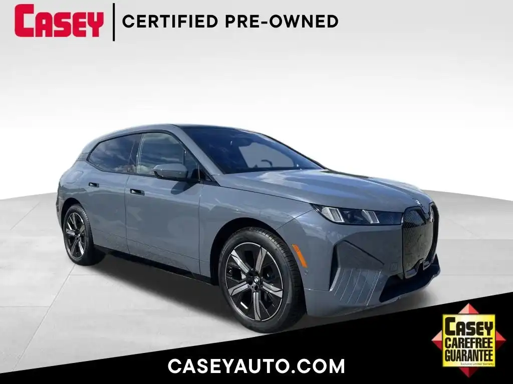 2026 BMW iX xDrive60's photo