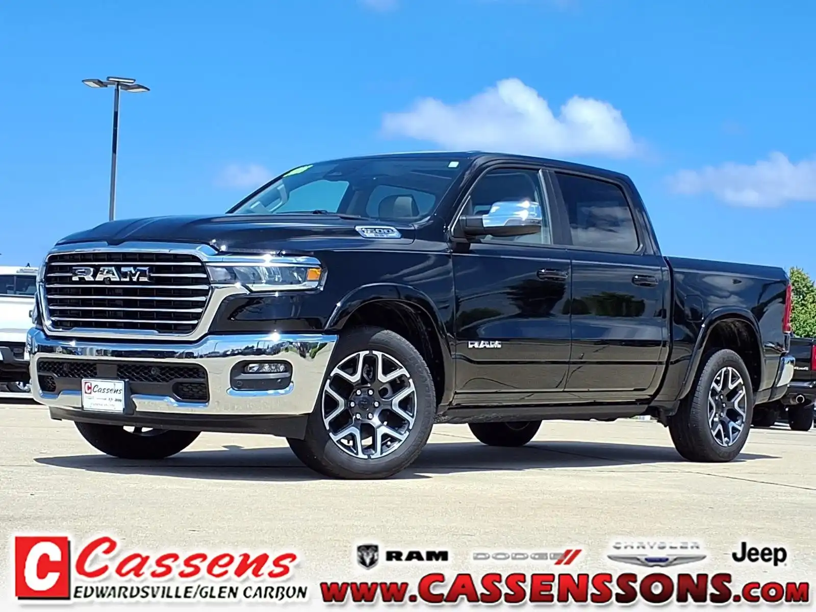 2025 RAM 1500 Laramie 4x4 Crew Cab 5'7's photo