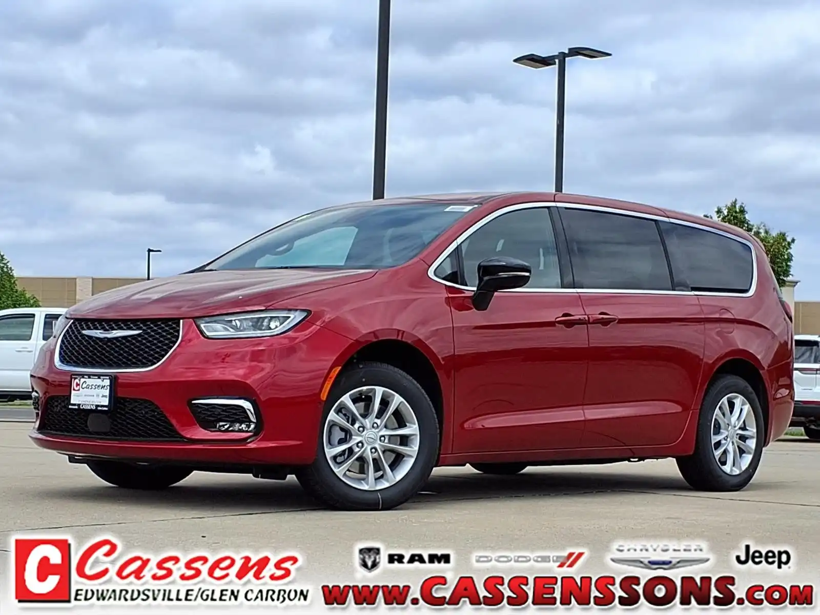 2026 Chrysler Pacifica Select AWD's photo