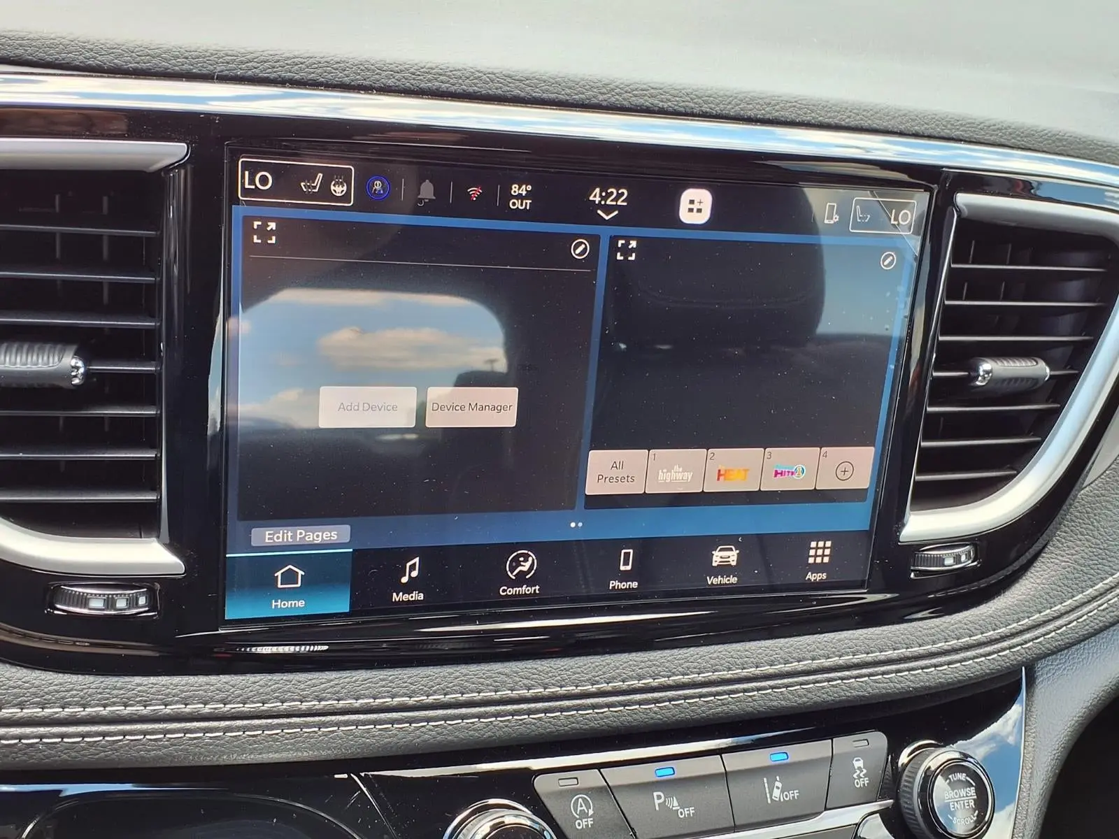 2027 Chrysler Pacifica Select AWD photo 5