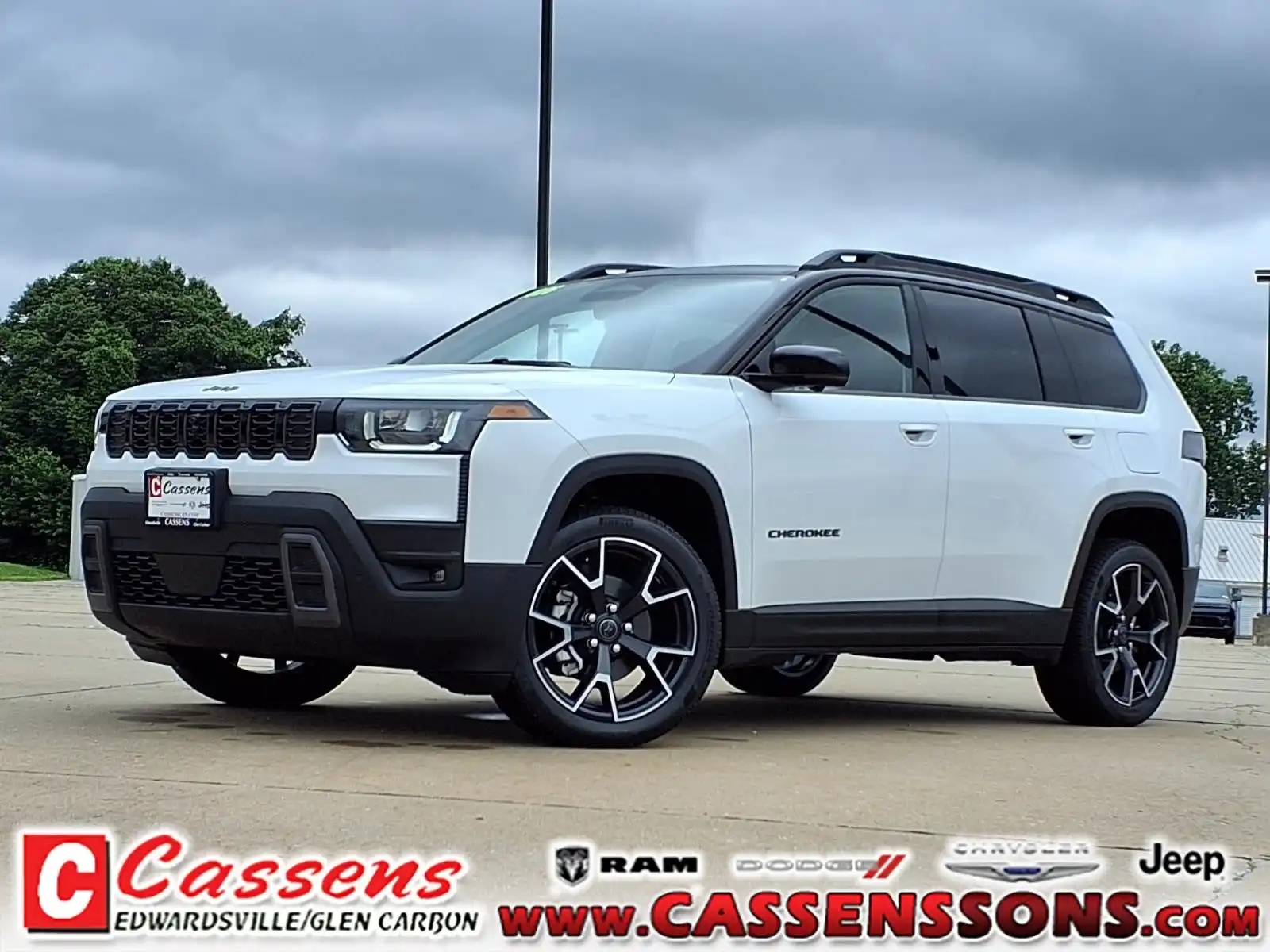 2026 Jeep Cherokee Overland HEV 4X4's photo