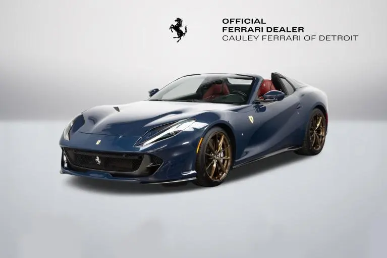 2021 Ferrari 812 Base photo 4