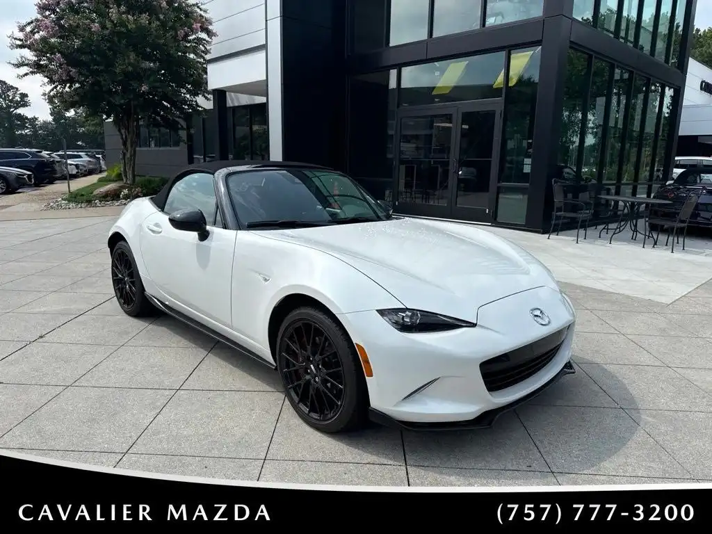 2022 Mazda MX-5 Miata Club's photo