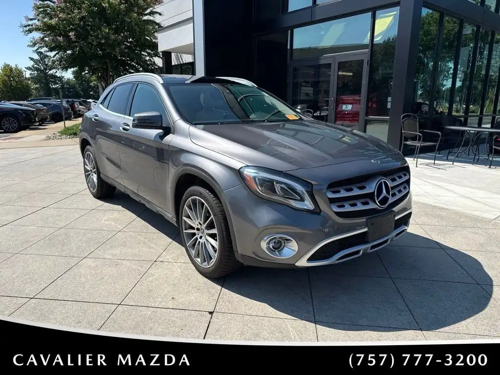 2018 Mercedes-Benz GLA GLA250's photo