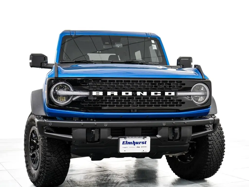 2021 Ford Bronco Wildtrak Advanced 4x4 photo 3