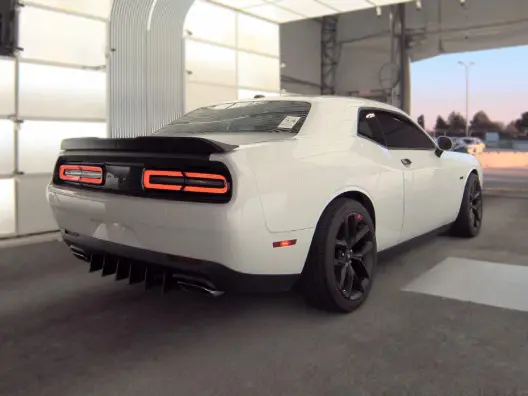 2023 Dodge Challenger R/T photo 3