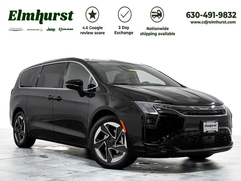 2027 Chrysler Pacifica Limited's photo