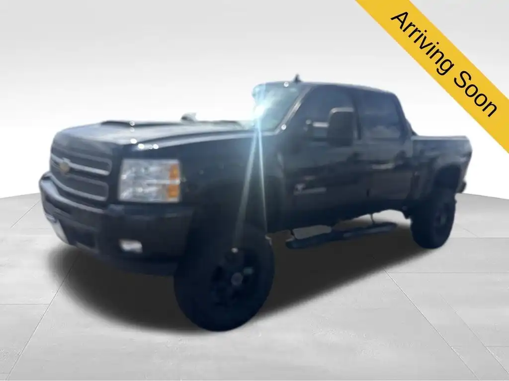 2013 Chevrolet Silverado 1500 LT 4WD Crew Cab's photo