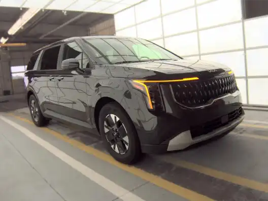 2026 Kia Sedona Hybrid LXS's photo