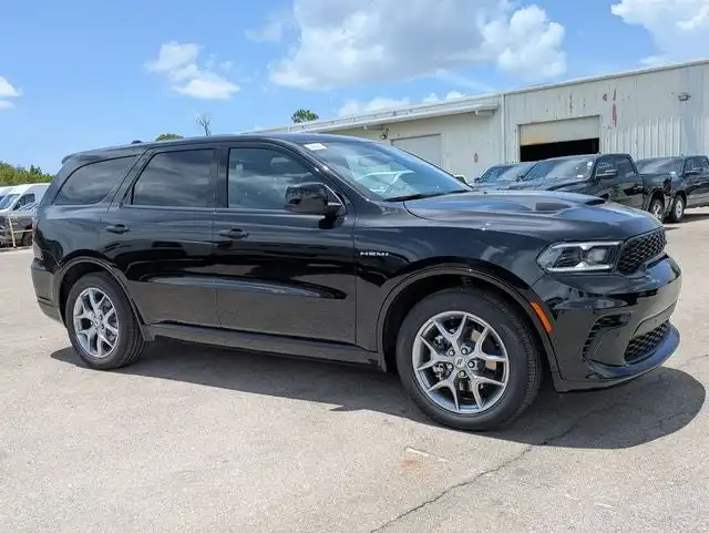 2026 Dodge Durango GT HEMI V8 AWD's photo