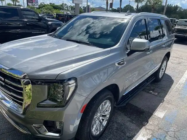 2023 GMC Yukon SLT 2WD's photo