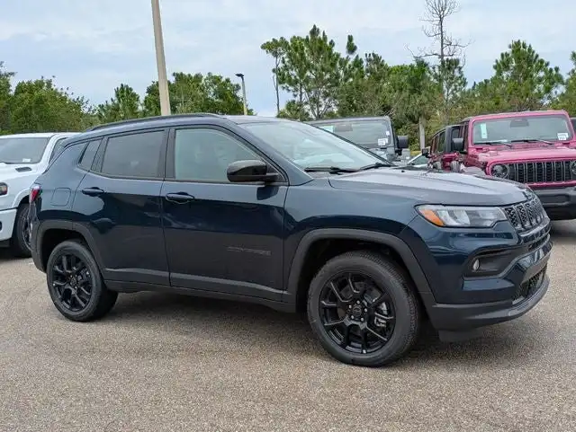 2026 Jeep Compass Altitude 4X4's photo