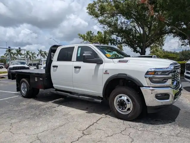 2026 RAM 3500 Tradesman 4X4 Crew Cab's photo