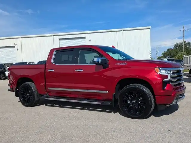2025 Chevrolet Silverado 1500 High Country 4X4 Crew Cab Short Box's photo