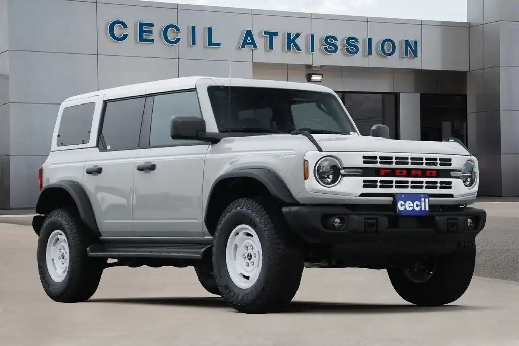 2026 Ford Bronco Heritage Edition 4x4's photo