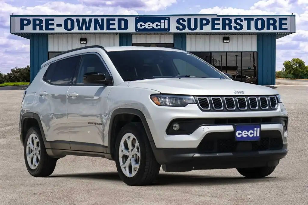 2024 Jeep Compass Latitude 4X4's photo
