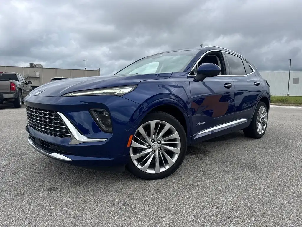 2024 Buick Envision Avenir AWD's photo