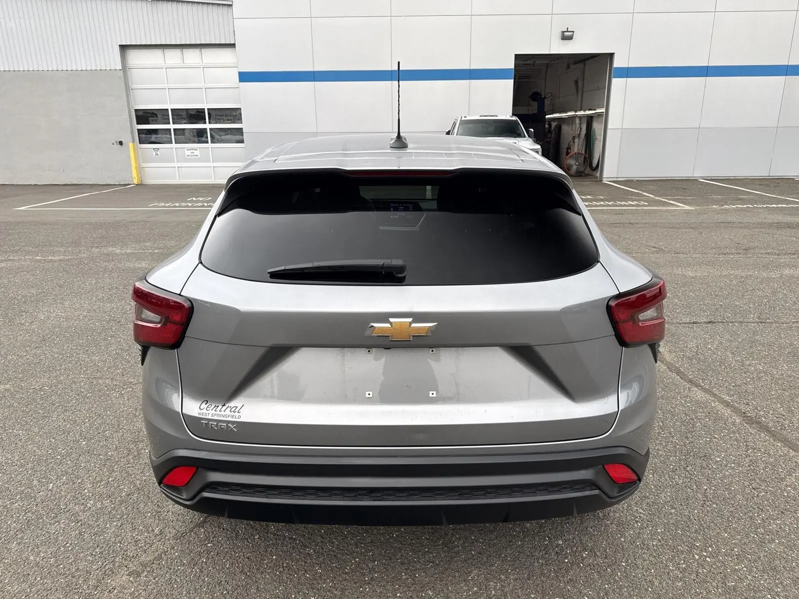 2024 Chevrolet Trax LS photo 4