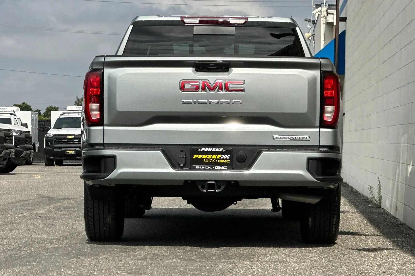 2026 GMC Sierra 2WD Crew Cab Short Box Elevation photo 5