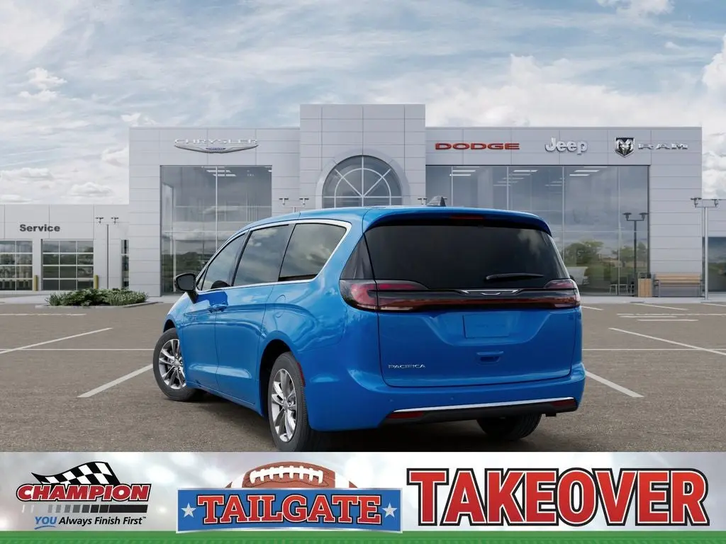 2027 Chrysler Pacifica Select photo 3