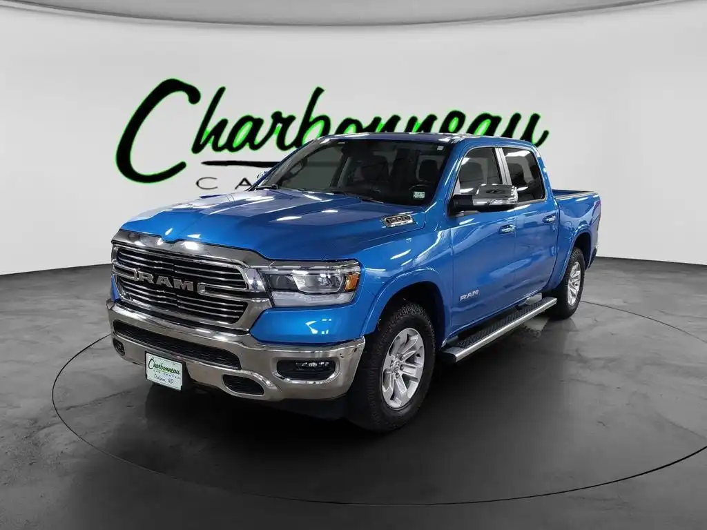 2022 RAM 1500 Laramie 4x4 Crew Cab 5'7's photo