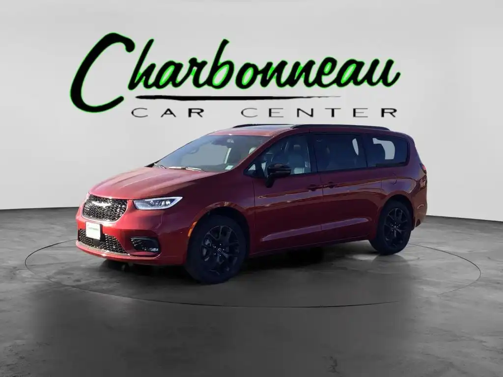 2026 Chrysler Pacifica Limited AWD's photo