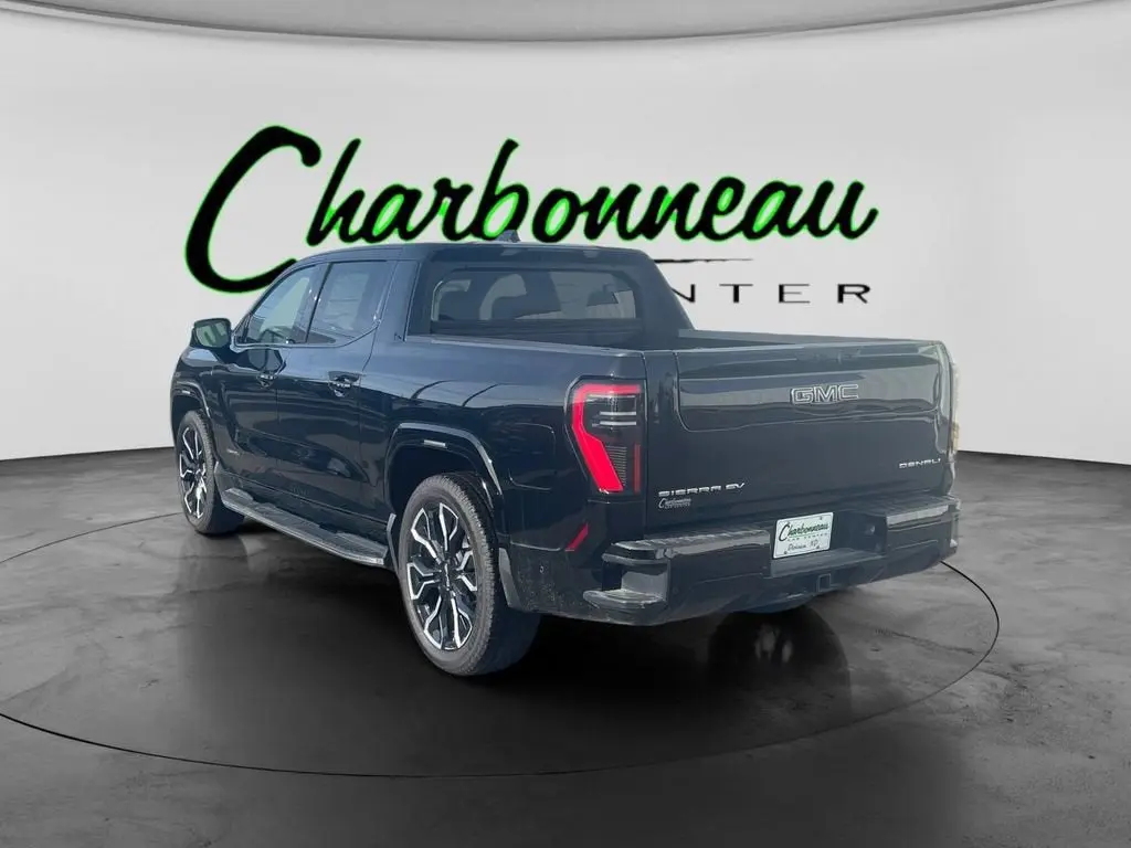 2025 GMC Sierra Denali Extended Range Crew Cab e4WD photo 3