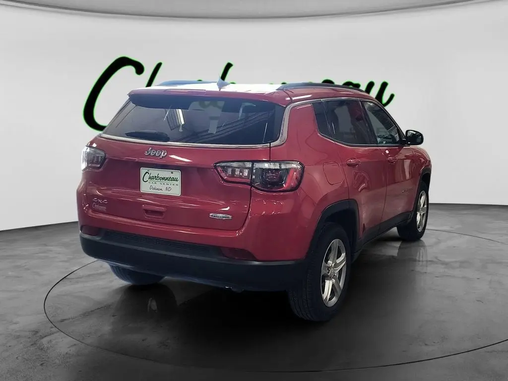 2024 Jeep Compass Latitude 4X4 photo 5