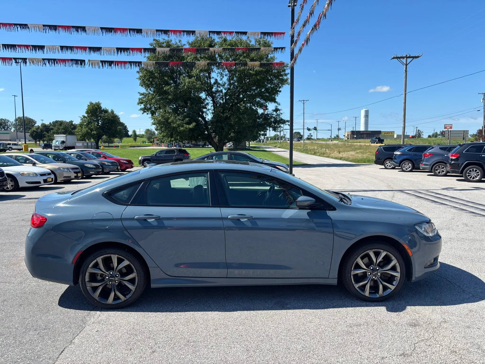 2015 Chrysler 200 S photo 4